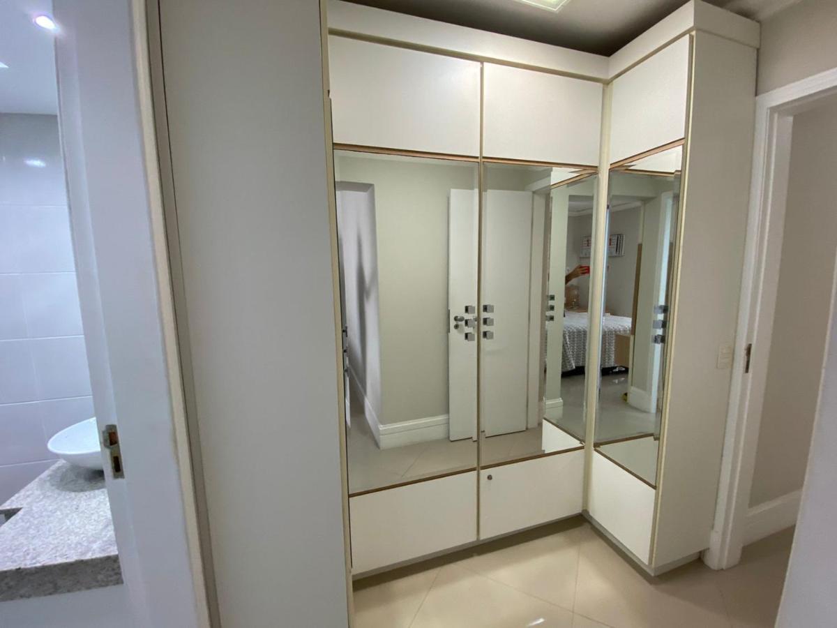 Apartamento com 3 dormitórios Balneário Camboriú Exterior foto
